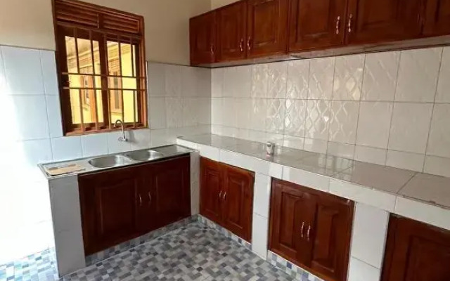 Makanga Hill Suites