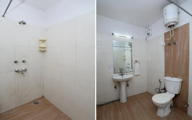 OYO 9299 DLF Phase 4