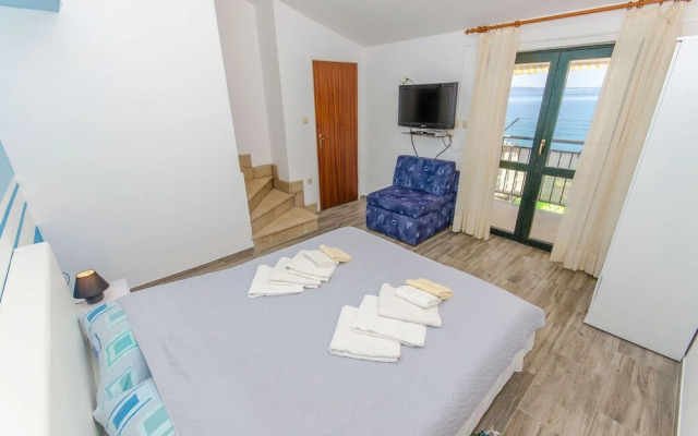 Apartments Beach Gem