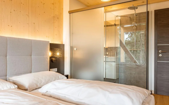 Appealing Chalet With Balcony