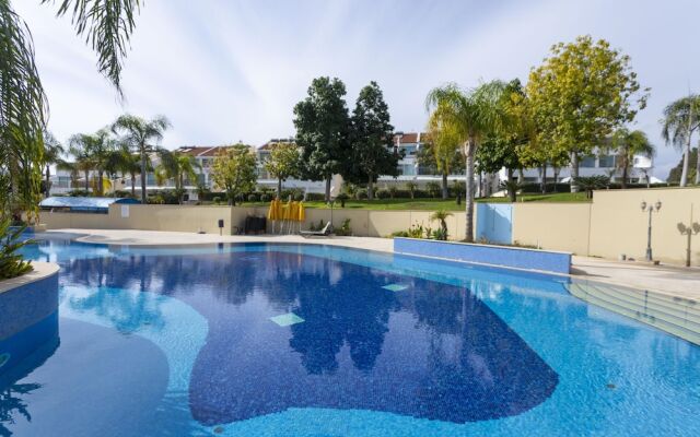 Bay View Gardens Apt 3