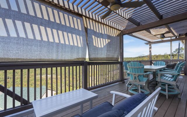 Luxury Penthouse Near Silver Dollar City