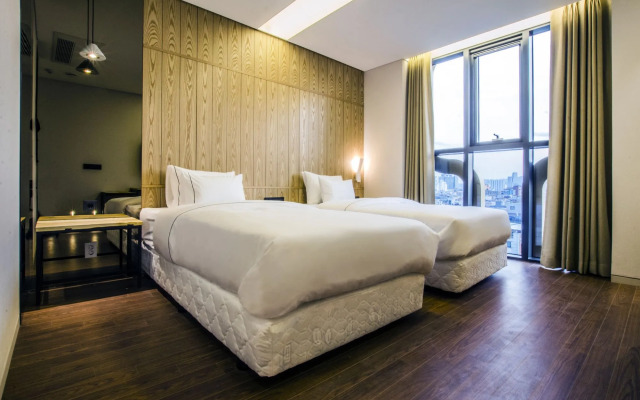 Hotel the Designers Premier Seongsu and Konkuk univ