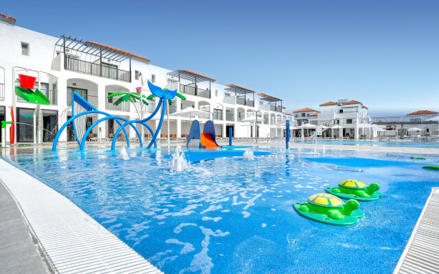 Отель Broncemar Beach Suites