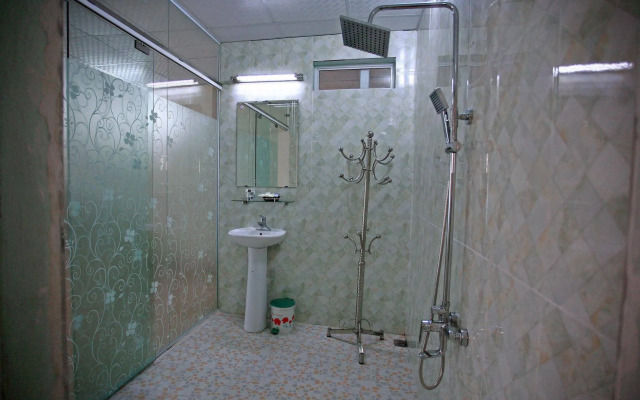 Avi Airport Hotel