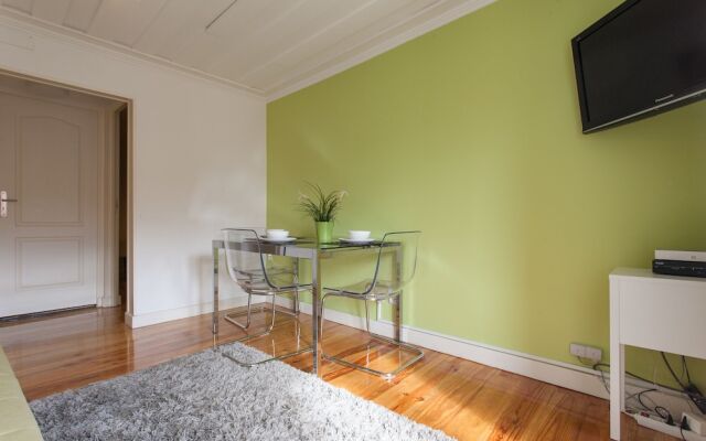 Casa Cara Sotão by All In Lisbon