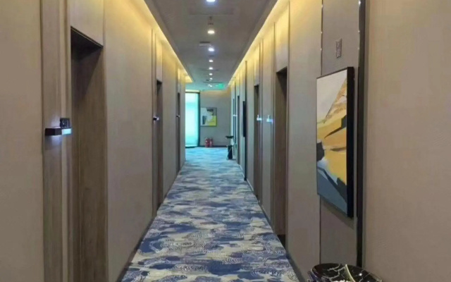 Novotel Hotel(Beijing Liangxiang University Town West Metro Station)