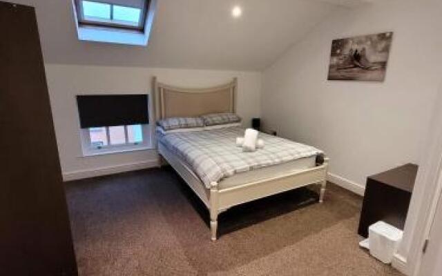 3 Laurel Court