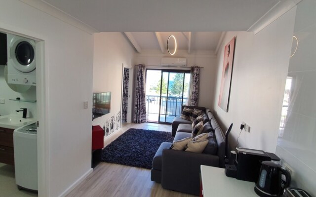 West Beach Lagoon 211 – Great Views