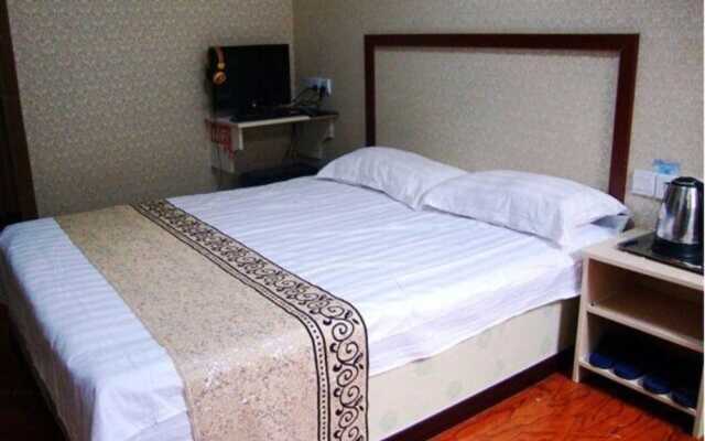 Qufu Shengrun Inn