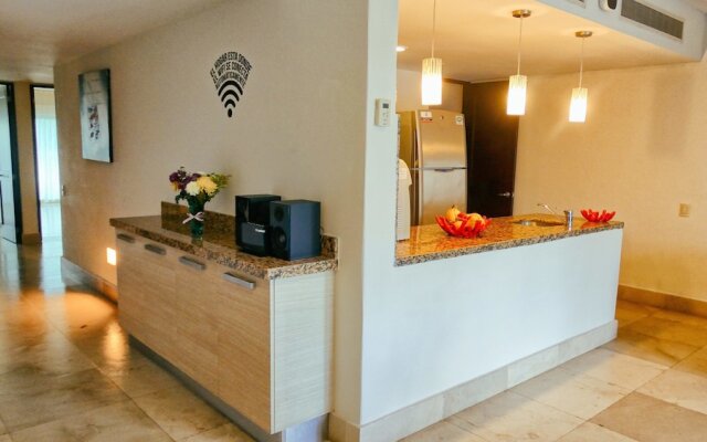 Luxury Condo Boutique