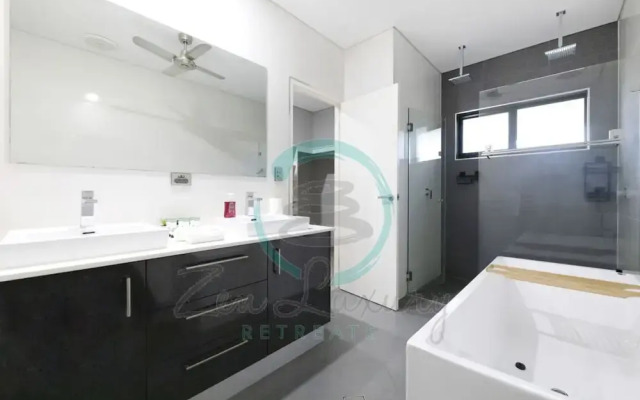 Modern Living Private Pool Bar Pets OK