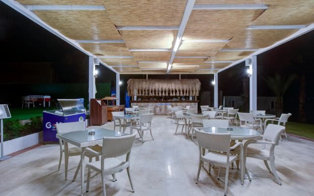 Marpessa Blue Beach Resort & SPA Hotel