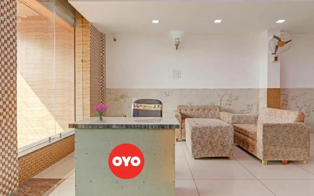 Oyo Flagship 70327 Hotel Manu Grand
