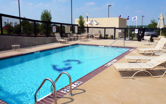 Hampton Inn Dallas-Rockwall