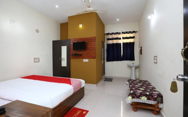 Nanjunda Palace By OYO Rooms