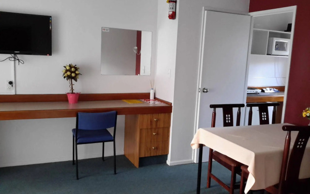Papakura Pioneer Motor Lodge and Motel