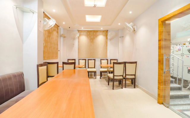 Fabhotel Holiday Grand