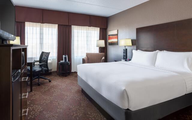 Holiday Inn Charlotte University Executive Park, an IHG Hotel