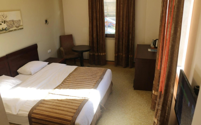Hotel Lazlakar
