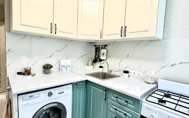 Apartments on Priorova street 16k3