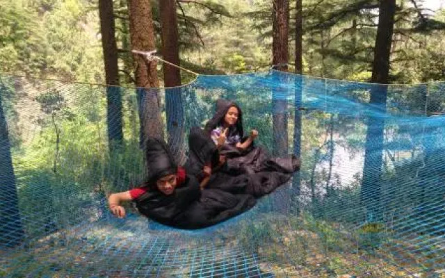 Northern Adventure Camp & Cottages