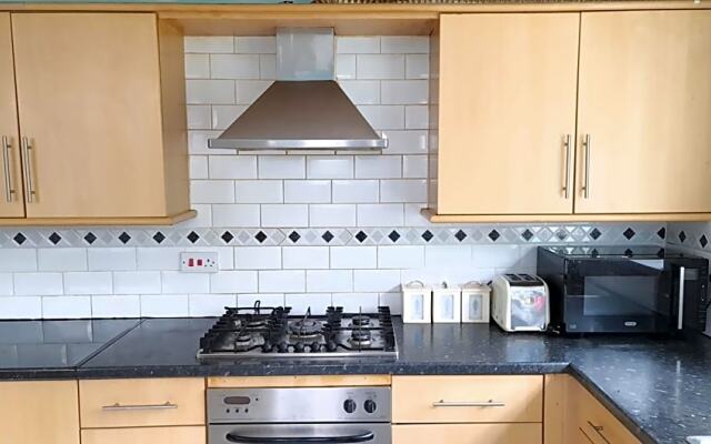 StayEasy B&B in Trendy Heart of London