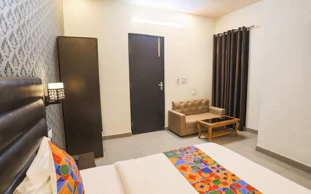 FabHotel The Diamond