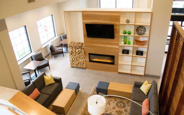 Country Inn & Suites by Radisson Erie