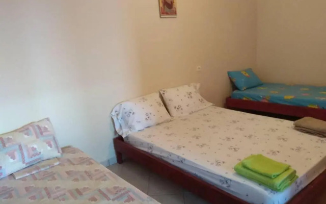 Tris Ekklisies Seaside Beach Apartment