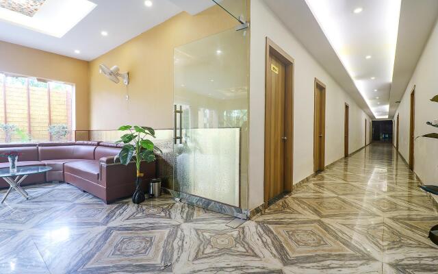 FabHotel Le Gardenia
