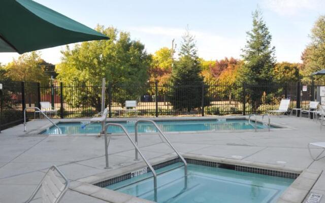 Fairfield Inn And Suites Fresno Clovis