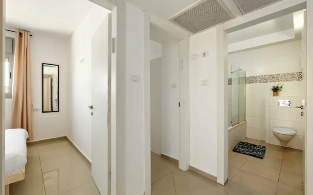 Sea View Beach Penthouse by Sea N' Rent