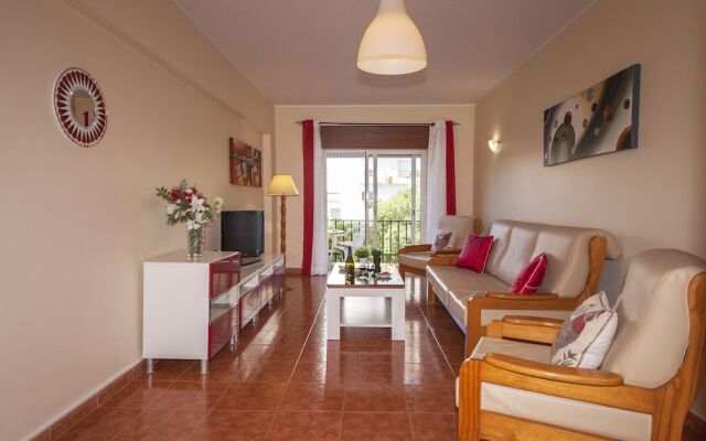 B45 - Main Avenue 2 Bed Apartment