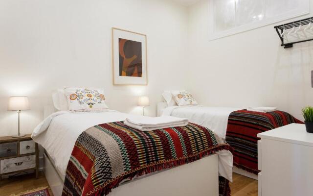 Sao Pedro de Alcantara 63 by Central Hill Apartments