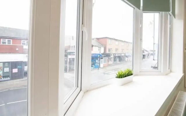 Cosy 3 Bed Flat in Southsea