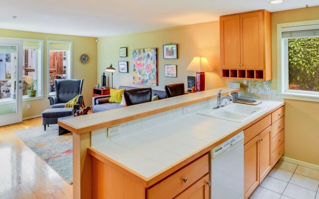 Lake View on Dexter - Two Bedroom Condo