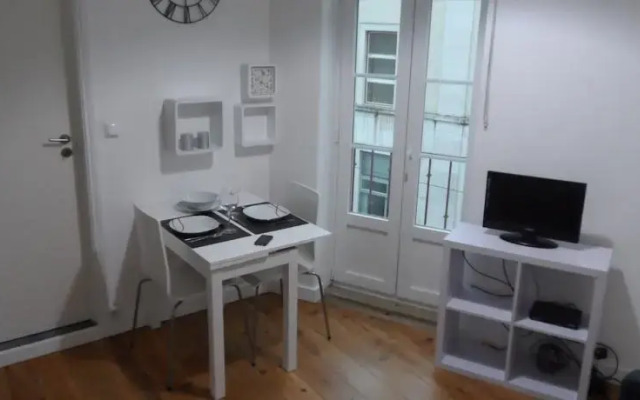 Lisbon Lovely Flat With Balcony