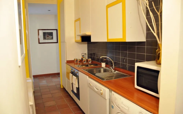 Casa Visconti's St. Peter