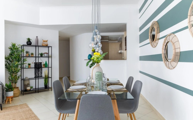 Maison Privee - Modern Urban Retreat in the Heart of Dubai Marina