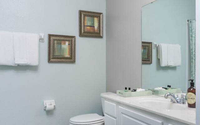 Casa Magnolias Deluxe 3 Bedroom Condo by RedAwning