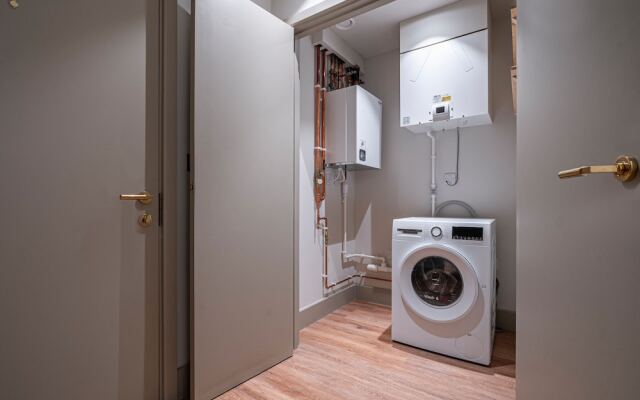 Spacious Flat in North London