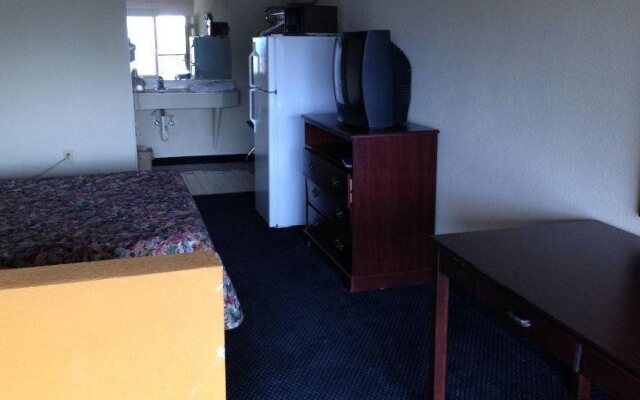 Palmetto Inn & Suites
