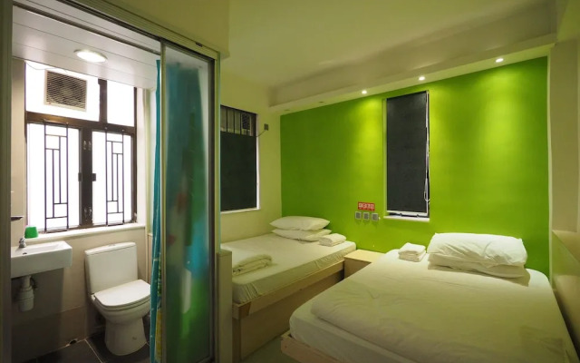 Panda's Hostel - Stylish
