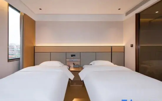 Jifeng Hotel (Shilihe Subway Station Branch, Beijing University of Technology)