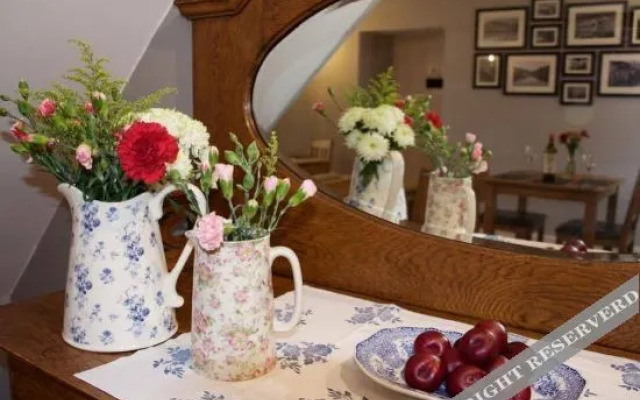 Ty Derw Country House