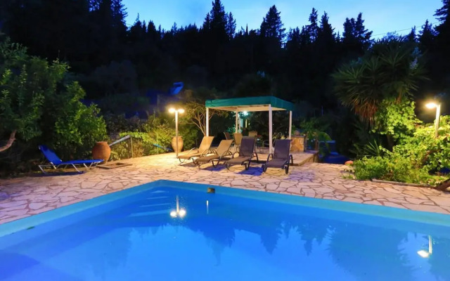 Villa Sevi in Loggos