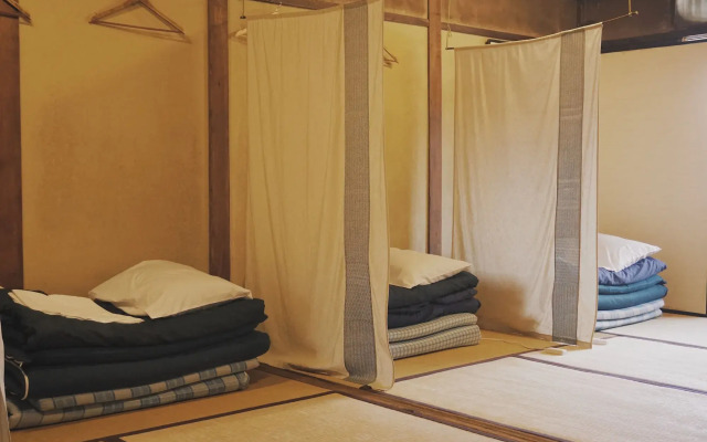 Gojo Guest House - Hostel