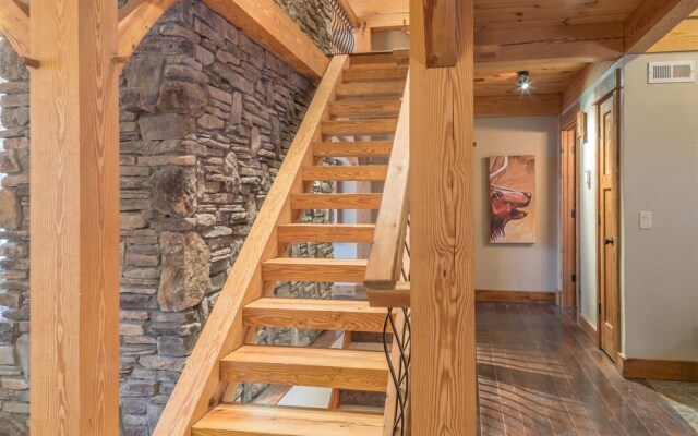 Big Sky - Little Plume Lodge