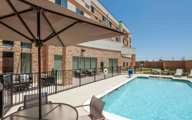 Courtyard Ardmore